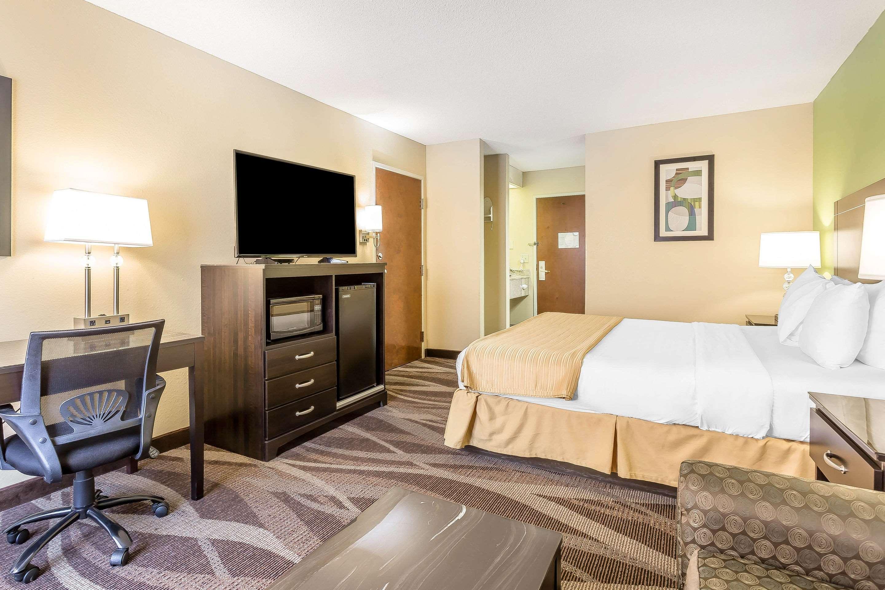 Quality Inn Warsaw I-40 Exterior photo
