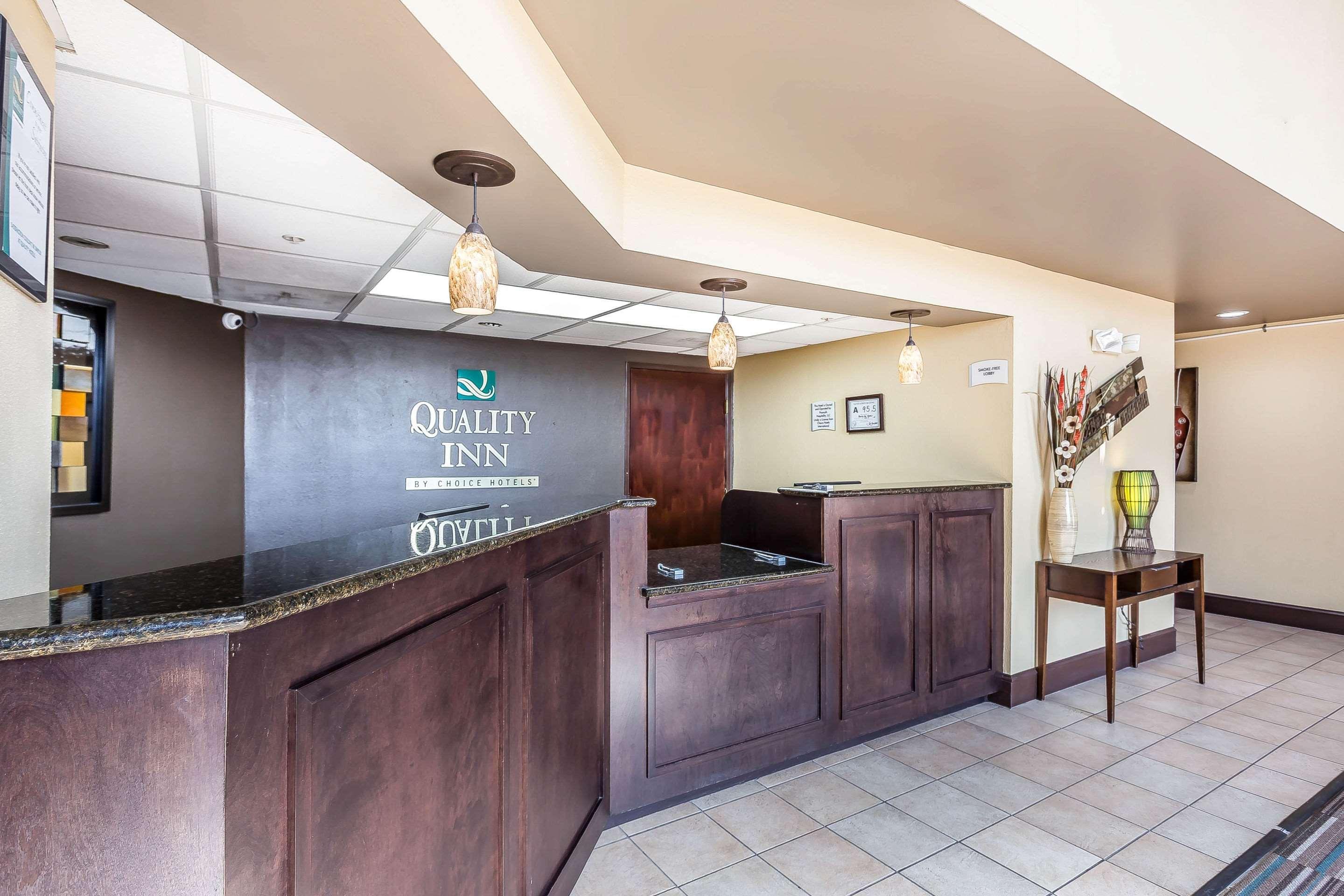 Quality Inn Warsaw I-40 Exterior photo
