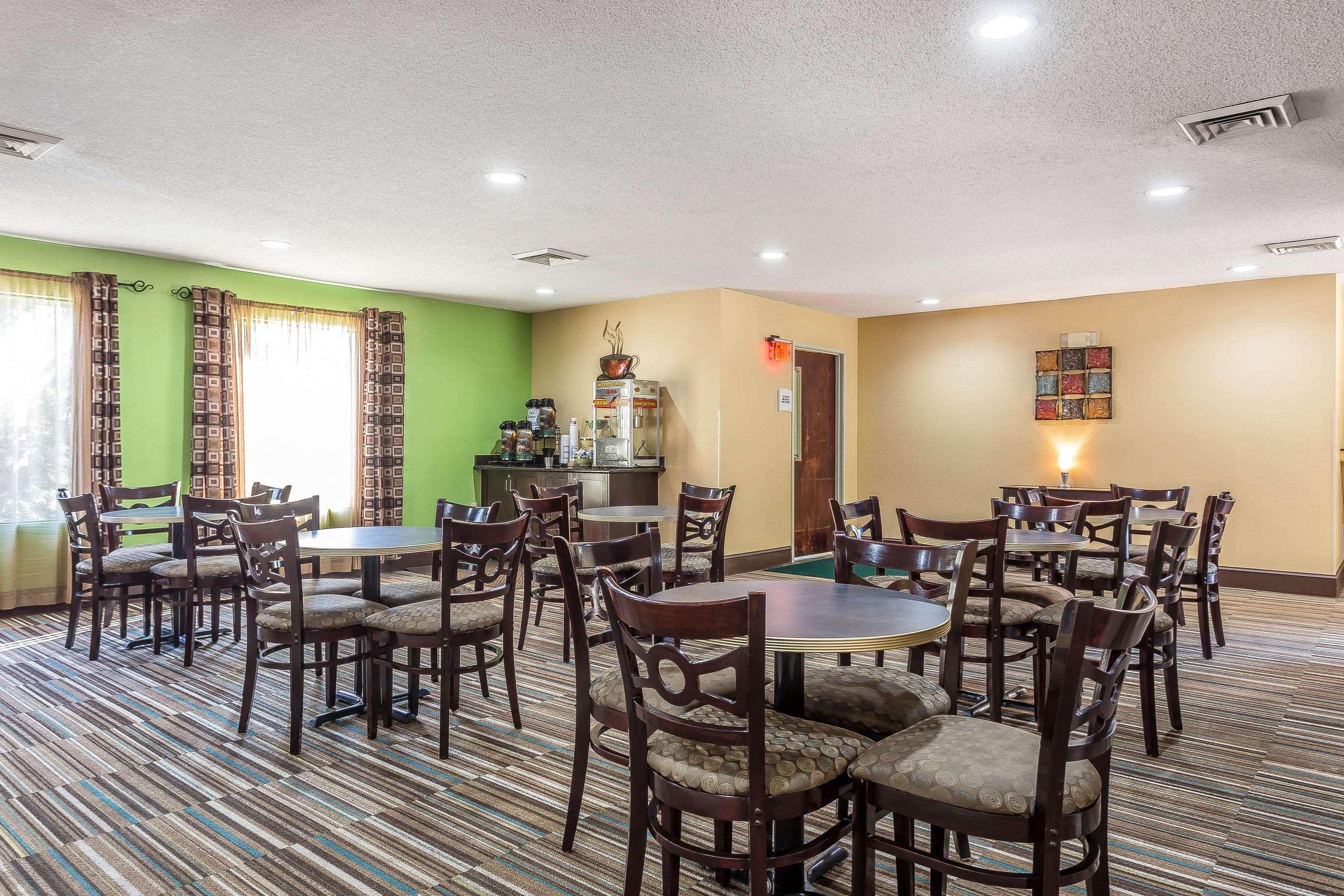 Quality Inn Warsaw I-40 Exterior photo